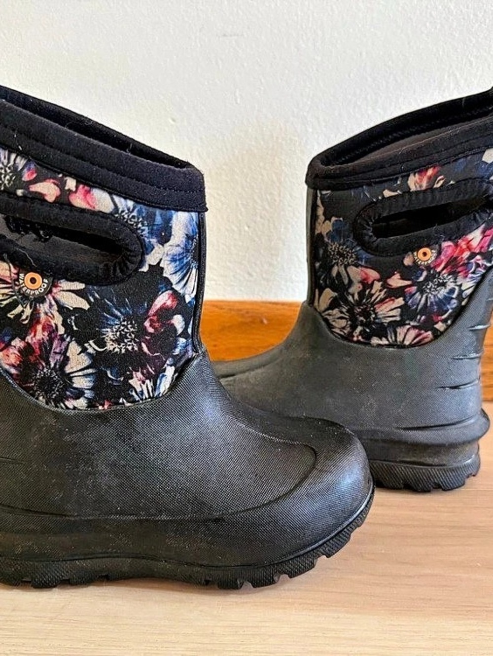 bogs Neo-Classic RLFWR Floral wintrt Boots toddler Girls US 8